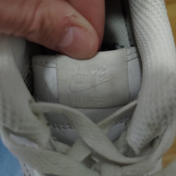 Nike kids 13C sneakers - size 13 children's shoes - Picture 6 of 11